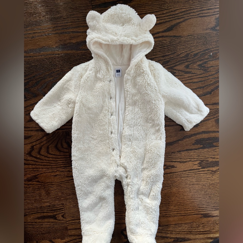 Janie and Jack Ivory Baby Snowsuit size 6-9 months